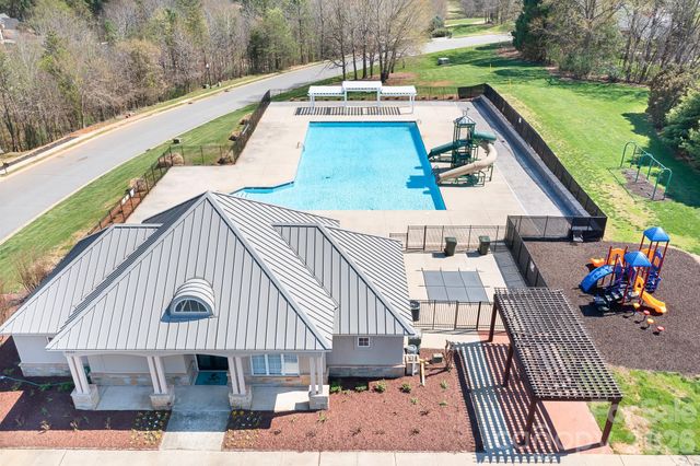 1546 Valhalla Drive, Denver, NC 28037