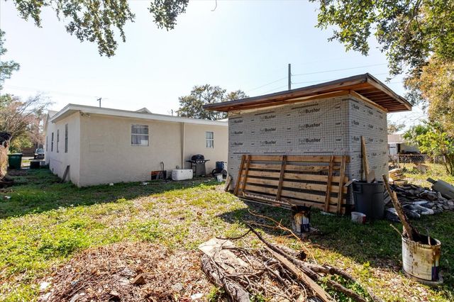 2006 E STUART STREET, Tampa, FL 33605