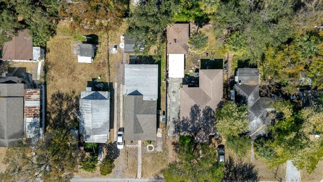 2006 E STUART STREET, Tampa, FL 33605