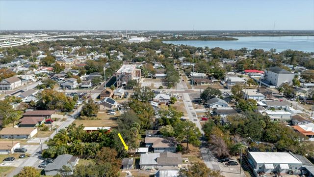 2006 E STUART STREET, Tampa, FL 33605