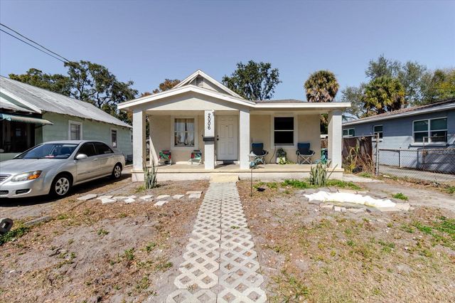 2006 E STUART STREET, Tampa, FL 33605