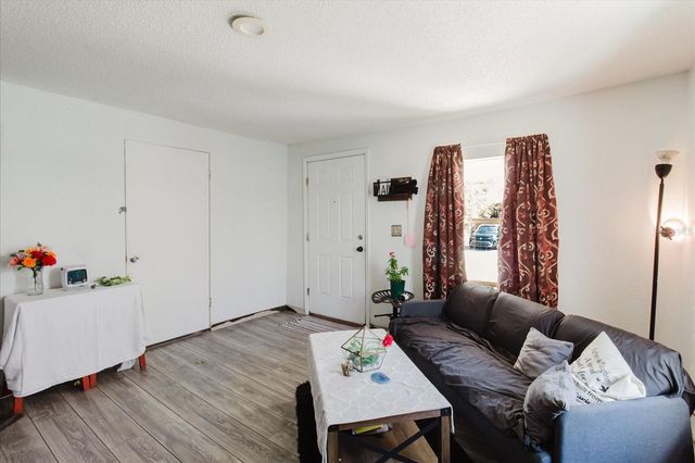 2006 E STUART STREET, Tampa, FL 33605