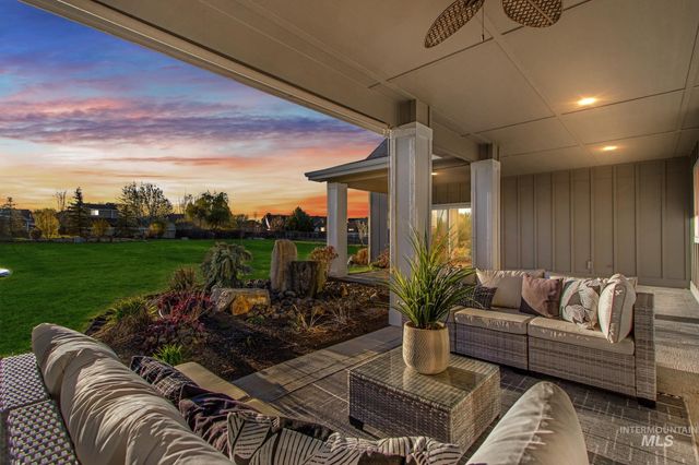 25427 Havard Oak Pl, Caldwell, ID 83607