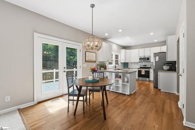 16 Halehaven Drive, Simpsonville, SC 29681