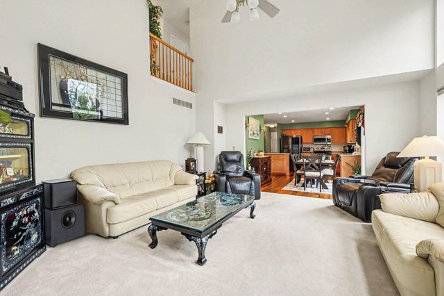 2187 Bluegrama Drive, Burlington, KY 41005