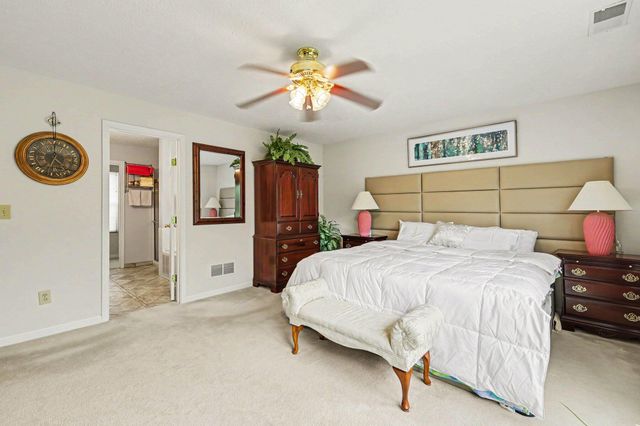 2187 Bluegrama Drive, Burlington, KY 41005