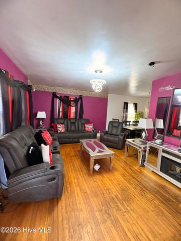 1403 Westwood Avenue W, Wilson, NC 27893