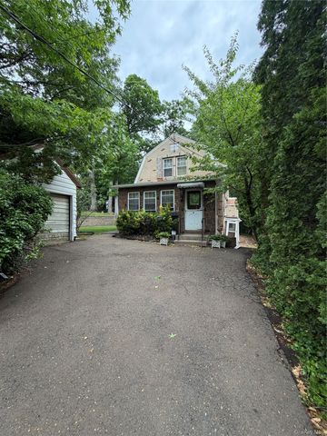 81 Hillside Terrace, Staten Island, NY 10308