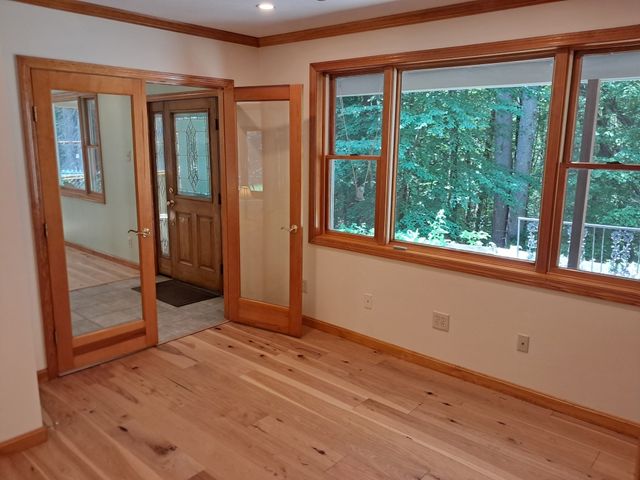 55 Howard St, Lunenburg, MA 01462