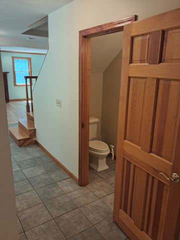 55 Howard St, Lunenburg, MA 01462