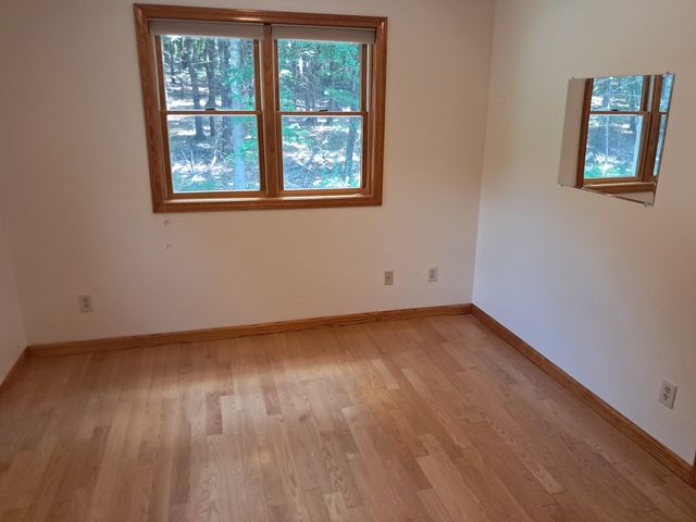 55 Howard St, Lunenburg, MA 01462