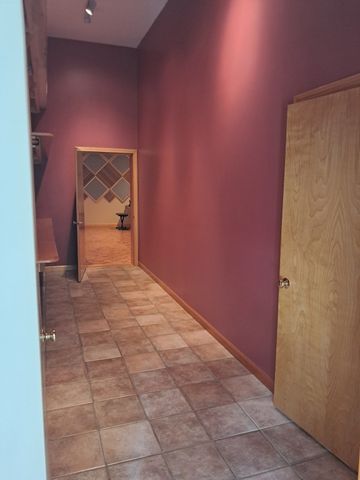 55 Howard St, Lunenburg, MA 01462