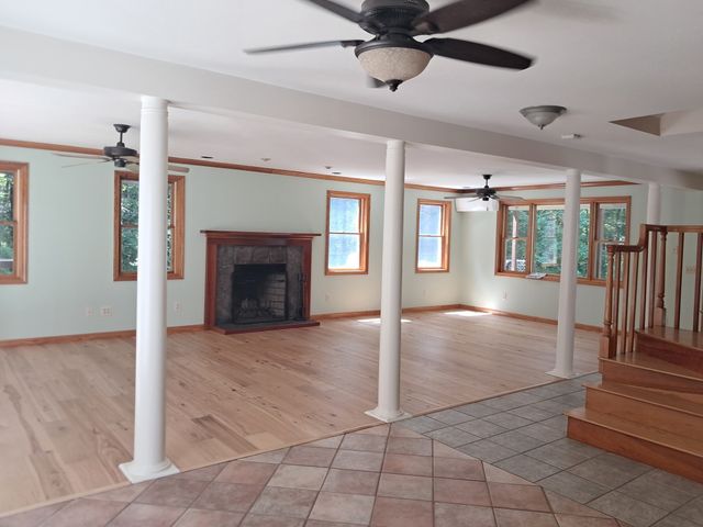 55 Howard St, Lunenburg, MA 01462