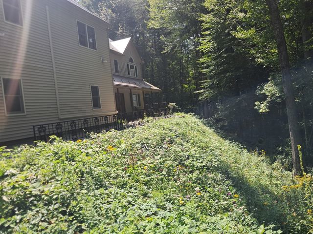 55 Howard St, Lunenburg, MA 01462