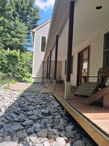 55 Howard St, Lunenburg, MA 01462