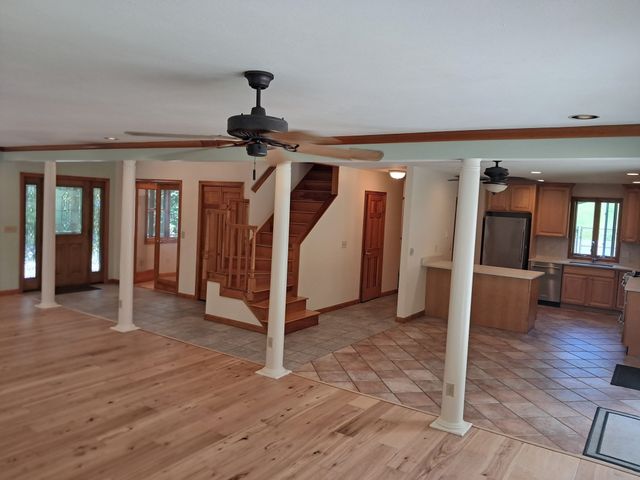 55 Howard St, Lunenburg, MA 01462