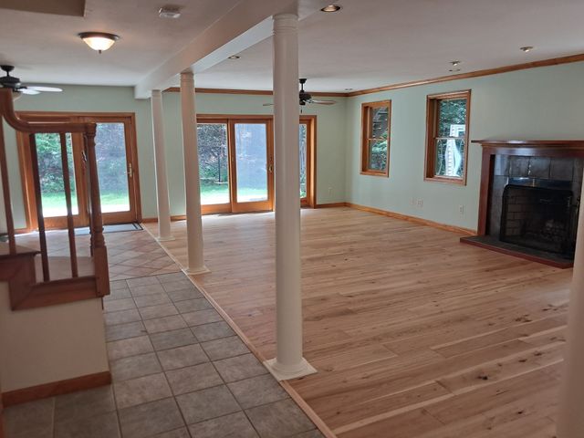 55 Howard St, Lunenburg, MA 01462