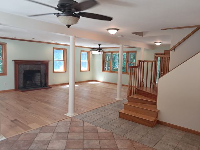 55 Howard St, Lunenburg, MA 01462