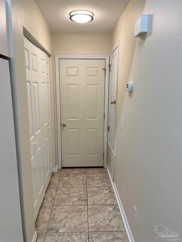 7820 Mellow Days Dr, Pensacola, FL 32506