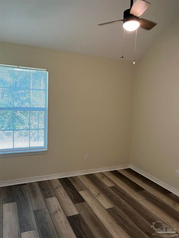 7820 Mellow Days Dr, Pensacola, FL 32506