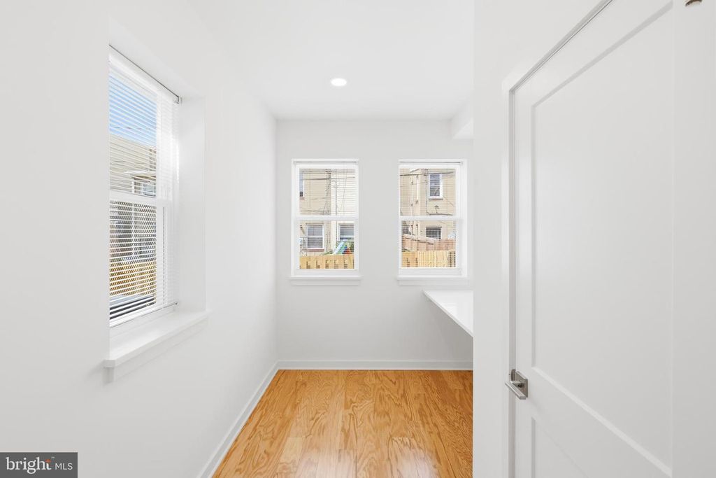 Image 17 of property listing at 710 MURA ST, Baltimore, MD 21202