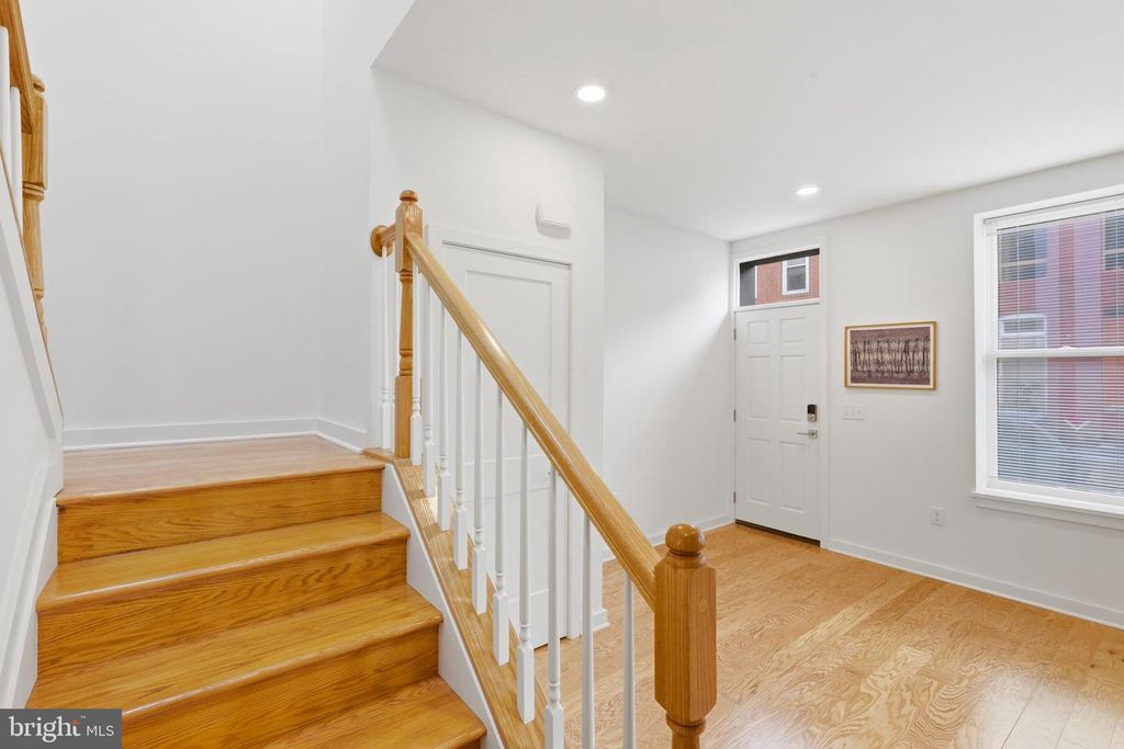 Image 22 of property listing at 710 MURA ST, Baltimore, MD 21202