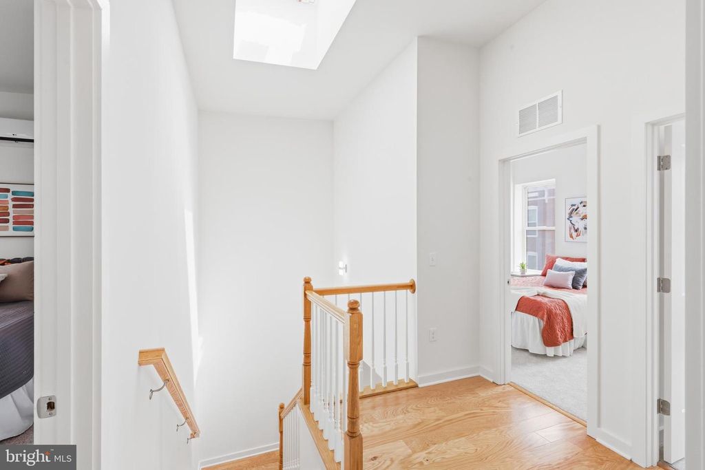 Image 30 of property listing at 710 MURA ST, Baltimore, MD 21202