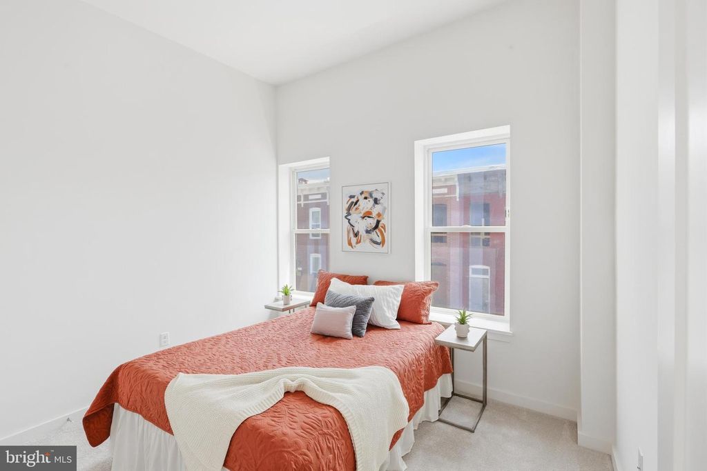 Image 31 of property listing at 710 MURA ST, Baltimore, MD 21202