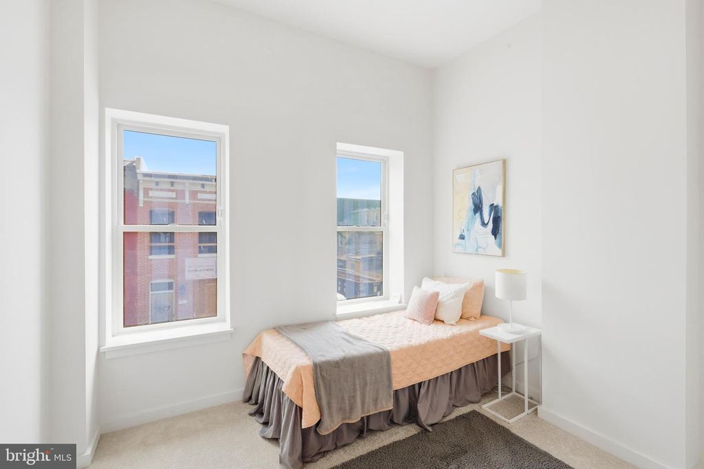 Image 33 of property listing at 710 MURA ST, Baltimore, MD 21202