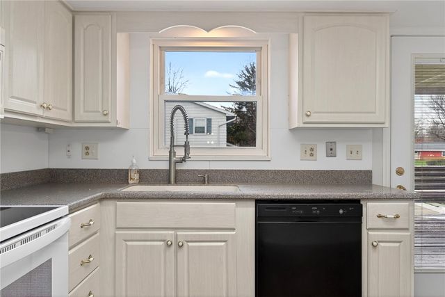 7031 Union Schoolhouse Road, Riverside, OH 45424