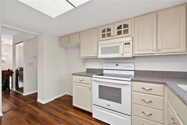 7031 Union Schoolhouse Road, Riverside, OH 45424