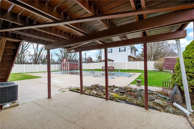 7031 Union Schoolhouse Road, Riverside, OH 45424