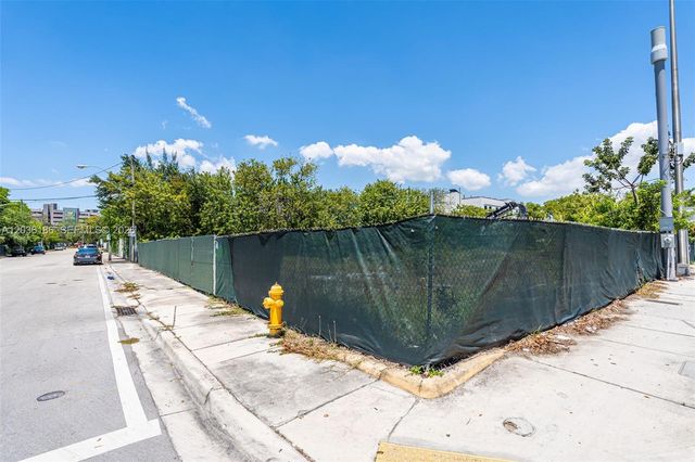 1800 NW 7th Avenue, Miami, FL 33136