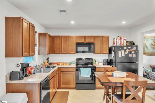 35 Tidworth Drive, Greer, SC 29651