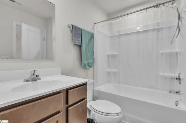 35 Tidworth Drive, Greer, SC 29651