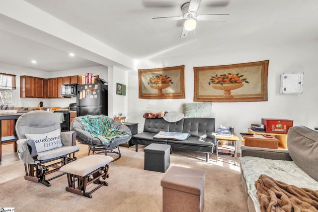 35 Tidworth Drive, Greer, SC 29651