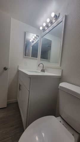 8739 W Indianola Avenue, Phoenix, AZ 85037