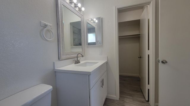 8739 W Indianola Avenue, Phoenix, AZ 85037