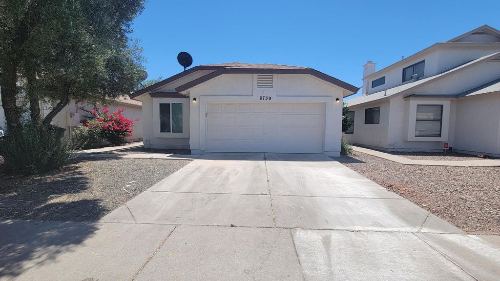 8739 W Indianola Avenue, Phoenix, AZ 85037