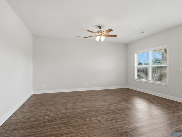 29540 Canoe Circle NW, Harvest, AL 35749