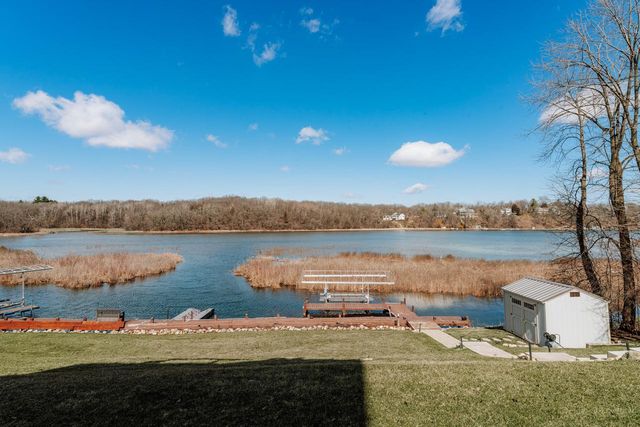 W5702 North DRIVE, Elkhorn, WI 53121