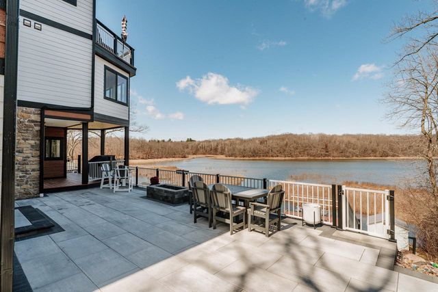 W5702 North DRIVE, Elkhorn, WI 53121