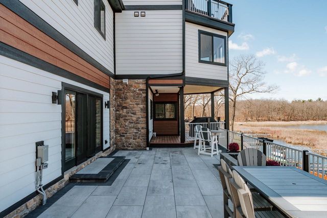 W5702 North DRIVE, Elkhorn, WI 53121