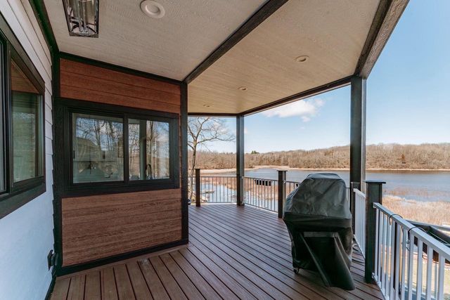 W5702 North DRIVE, Elkhorn, WI 53121