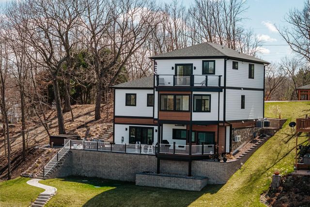 W5702 North DRIVE, Elkhorn, WI 53121