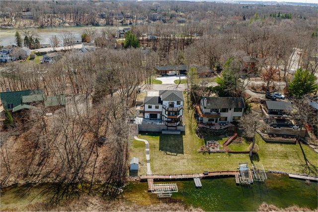 W5702 North DRIVE, Elkhorn, WI 53121