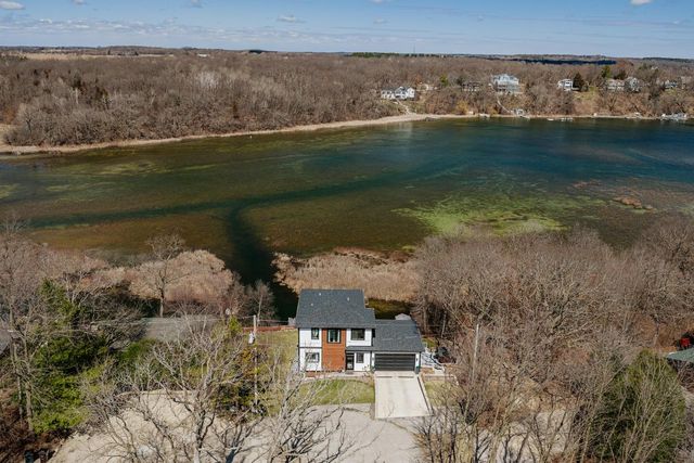W5702 North DRIVE, Elkhorn, WI 53121