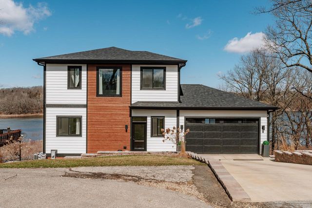 W5702 North DRIVE, Elkhorn, WI 53121