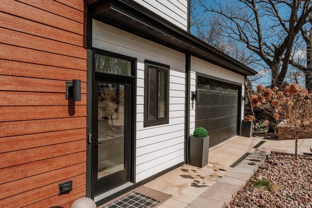 W5702 North DRIVE, Elkhorn, WI 53121