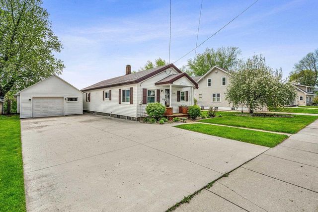 739 PARK STREET, Wrightstown, WI 54180